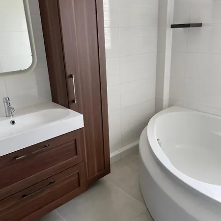 Duplex De 80m2 , Jardin Arbore, 10 Min Des Plages Apartment Perpignan